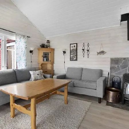 Arnoya Basecamp Semesterbostad