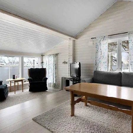 Arnoya Basecamp Semesterbostad *